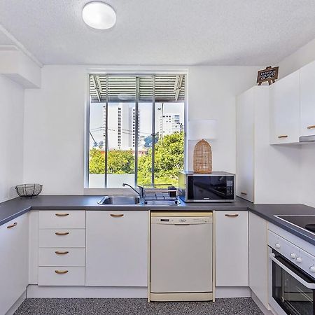 Beachside Bliss Your Ideal Coastal Hideaway Apartman Gold Coast Kültér fotó